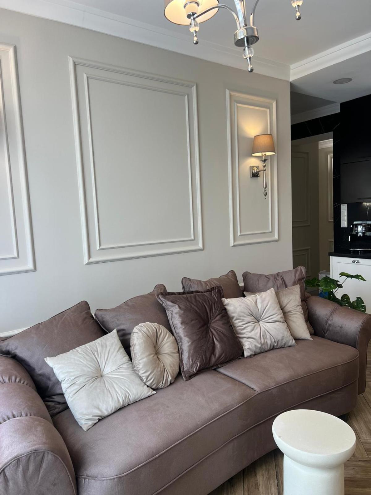 Family & Business Sauna Apartments Plac Wolnosci Centrum Downtow, - Piekny Apartament - 5 Bedroom With Private Sauna, Bath With Hydromassage, Parking, Catering Options Kielce Exteriör bild